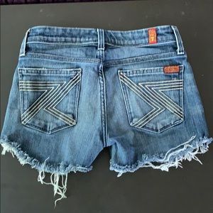 Cut off jean shorts